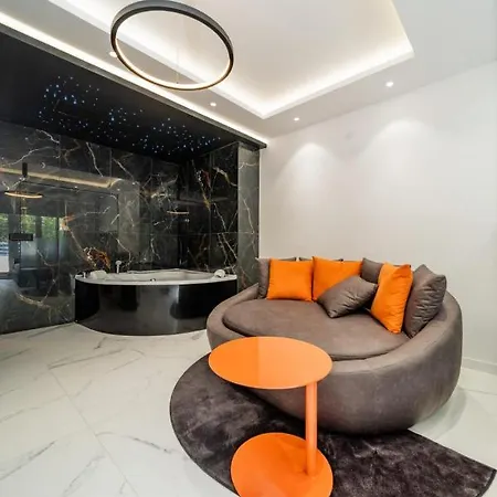 Apartment Zebrano *